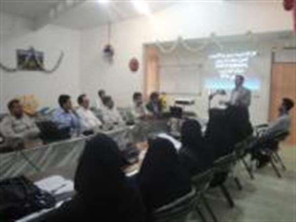 برگزاری کارگاه تربیت مربی پیشگیری و کنترل دیابت در مرکز بهداشت شهرستان اسلام اباد غرب به روشSHOPMODEL