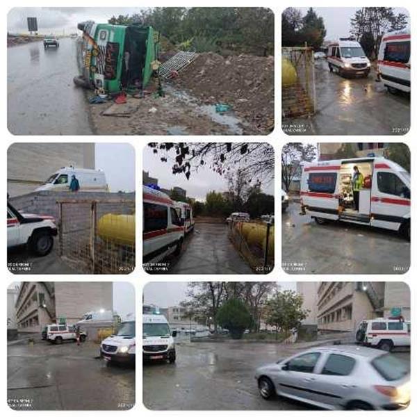 ​واژگونی ماشین مینی بوس در مسیر شهر اسلام آباد _ حمیل1400/8/12