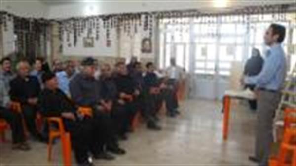 برگزاری کلاس آموزشی جهت سالمندان مرکز مهرایی به مناسبت روز جهانی قلب و هفته گرامی داشت سالمند