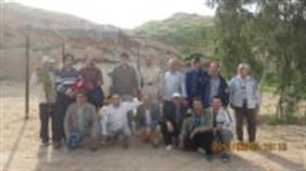 بازدید پرسنل شبکه بهداشت و درمان شهرستان از مناطق جنگی سومار ونفت شهر (به مناسبت هفته سلامت مردان)