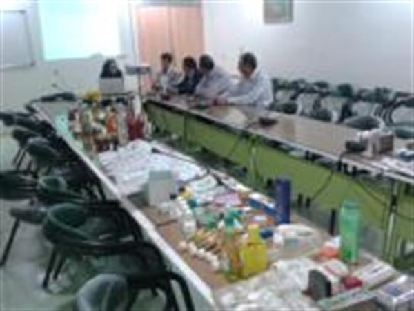برگزاری نشست خبری روز جهانی غذا در شبکه بهداشت و درمان شهرستان اسلام آباد غرب مورخه 18/07/1394