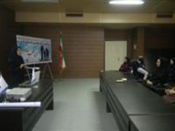 برگزاری جلسه آموزشی در کارخانه کاشی کاژه به مناسبت هفته سبا(سلامت بانوان ایرانی)