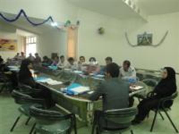 کارگاه آموزشی  ارگونومی درتاریخ 21/3/1390 در شهرستان اسلام آبادغرب برگزارگردید.