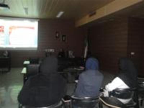 برگزاری جلسه آموزشی پیشگیری از ایدز در محیط کار (کارخانه کاشی کاژه)توسط واحد بهداشت حرفه ای