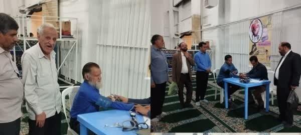 برپایی میز خدمت جوانی جمعیت و روز جهانی فشار خون1404/02/26