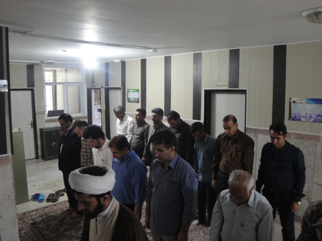 اقامه نماز جماعت در شبکه بهداشت و درمان 10